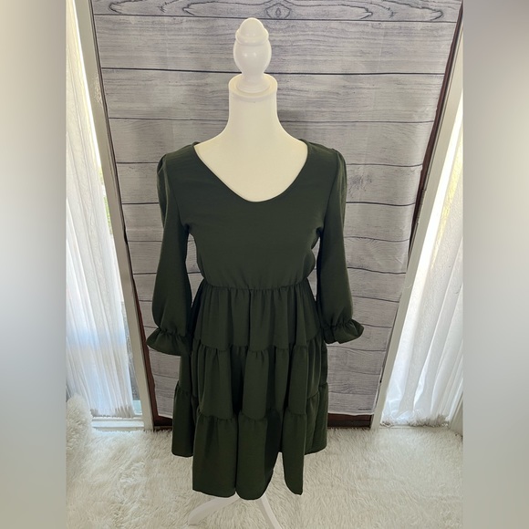Reb in J 220 Dress - Green Size Small - Picture 2 of 7